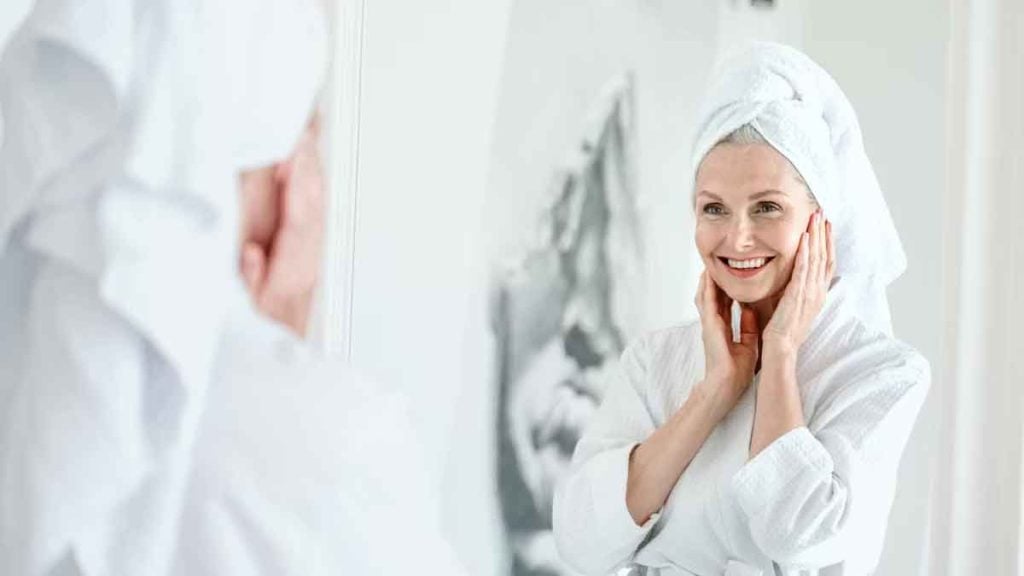 Hygiène  voici le nombre de douches conseillé à prendre par semaine après 60 ans pour la santé